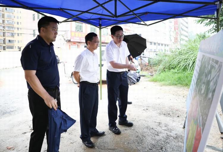 百千万工程：企石镇主要领导赴铁炉坑村开展调研