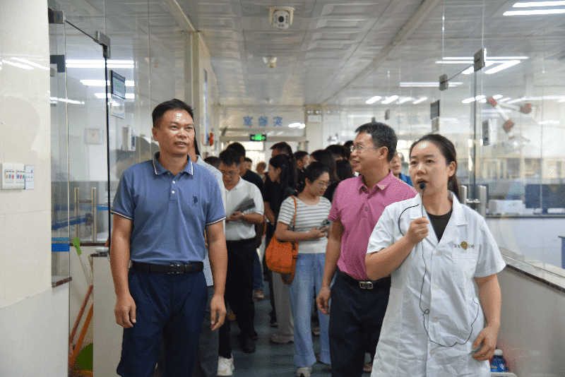 中山市小榄镇农业服务中心赴市农检所开展交流学习活动
