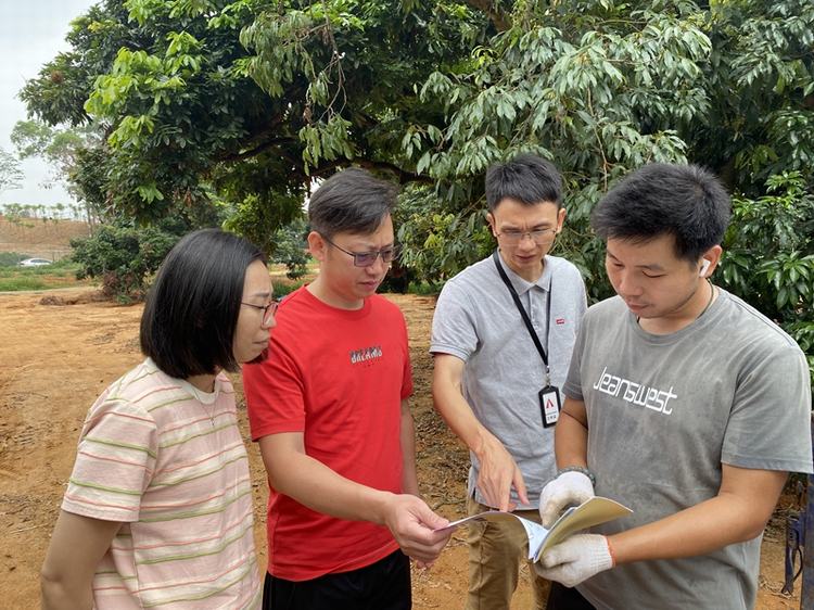 长安农技“轻骑兵”下田，助力农作物防灾减灾指导