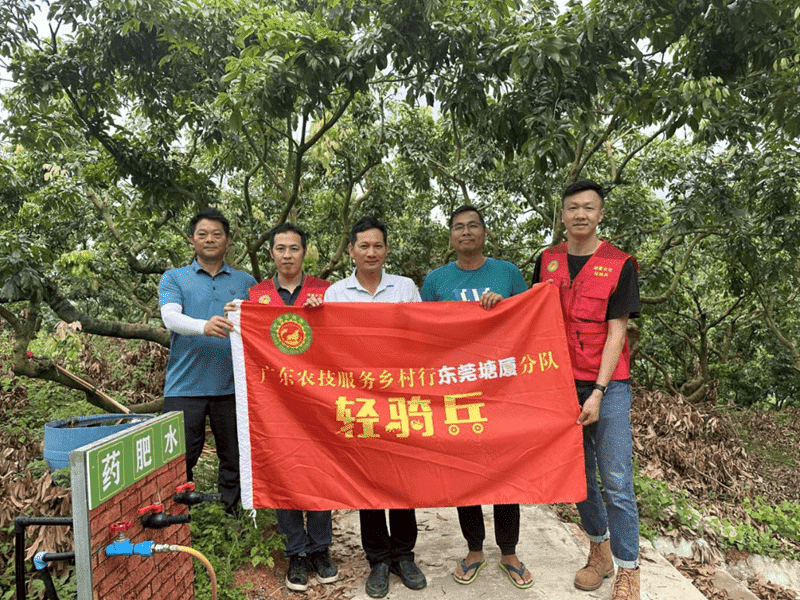 农技“轻骑兵”精准服务，强力推广绿色防控技术