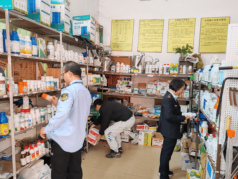 麻涌节前开展农资市场专项检查行动