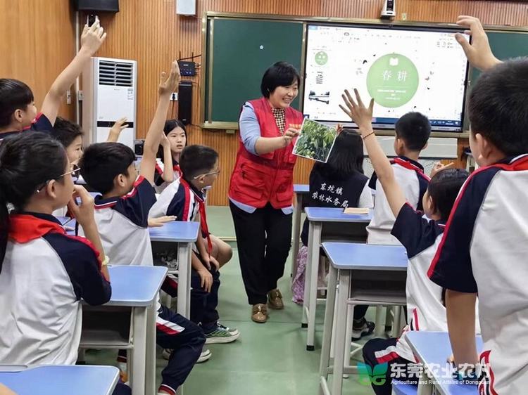东坑开展农业科普上门活动，学生踊跃参与兴趣浓