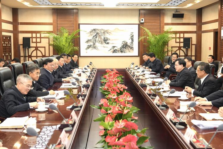 农业农村部与甘肃省委省政府开展工作会谈