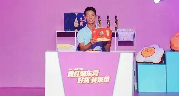 被这个党员主播的东莞话“种草术”拿捏，根本停不下来！