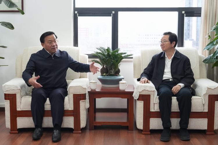 韩俊看望慰问院士专家：用心服务保障，让农业科学家舒心科研创新