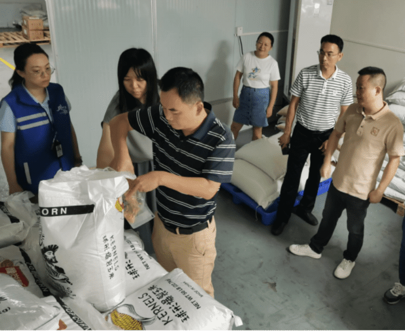 茶山全力协助开展大豆、玉米专项抽样工作