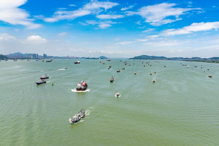 开渔！东莞超200艘渔船竞“鲜”出海
