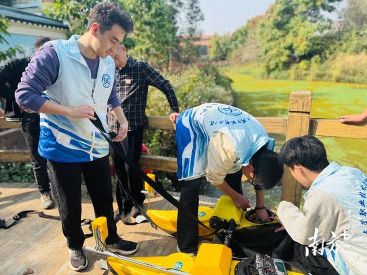 东职院无人船：解锁全自动生态养殖新密码，比渔民更懂鱼！