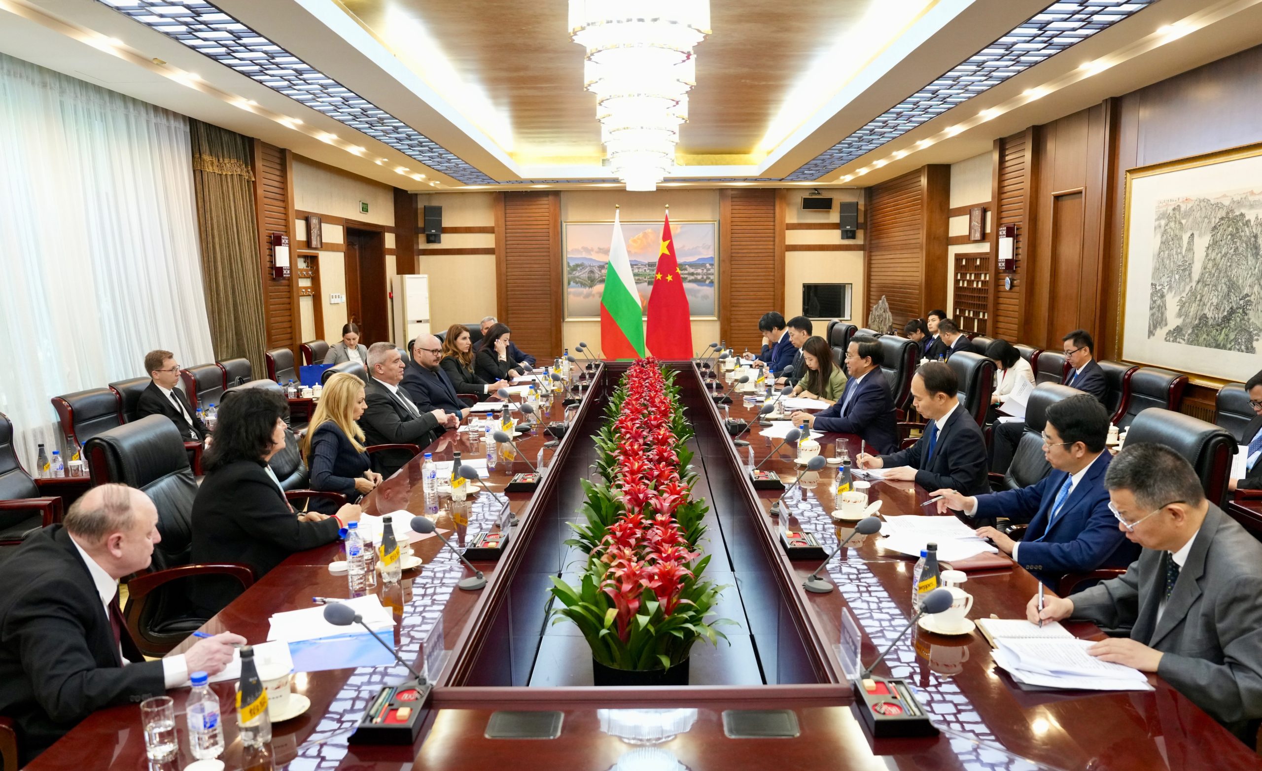 农业农村部部长韩俊会见保加利亚农业和食品部部长格奥尔吉·塔霍夫